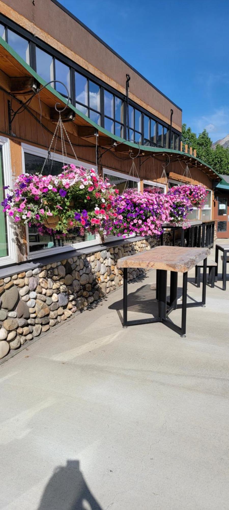 Waterton Lakes Lodge Resort ภายนอก รูปภาพ